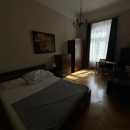 Colton Csengery Deluxe Apartment Budapest